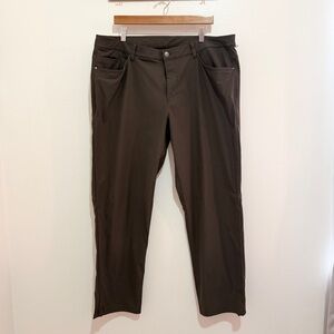 Lululemon Men’s 40 Tall Pants — Dark Grey